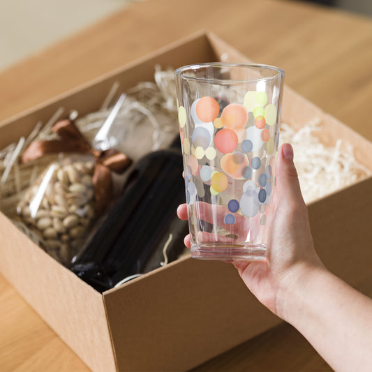 Shaker pint glass